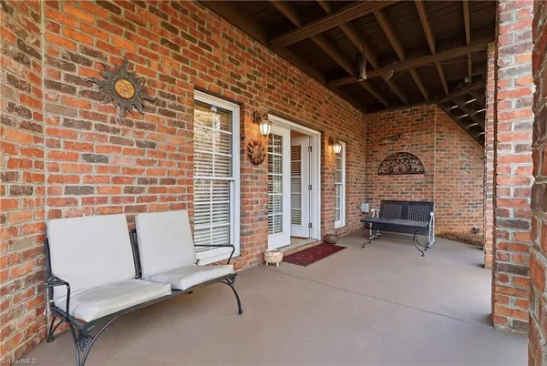 $879,900 | 613 Nickel Creek Court, Kernersville, NC 27284
