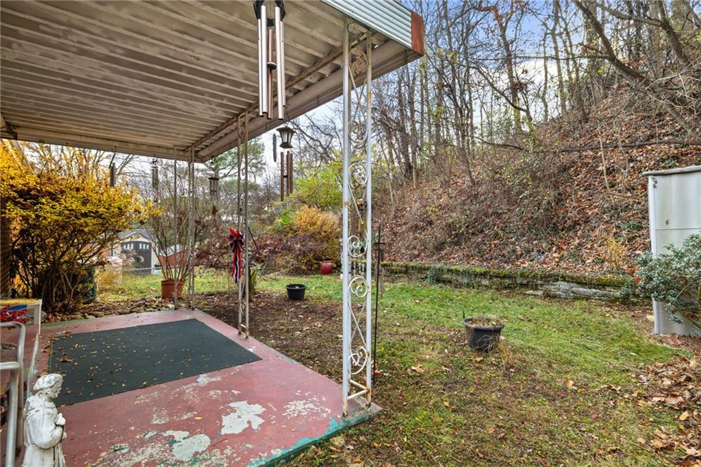 982 Highview Road Pittsburgh, PA 15234 - Photo 26 of 32 Gallery Image 26