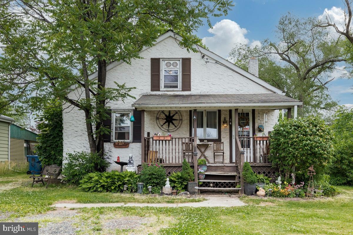44 Fruitville Road Pottstown, PA 19464 - Photo 1 of 26 Exterior Front