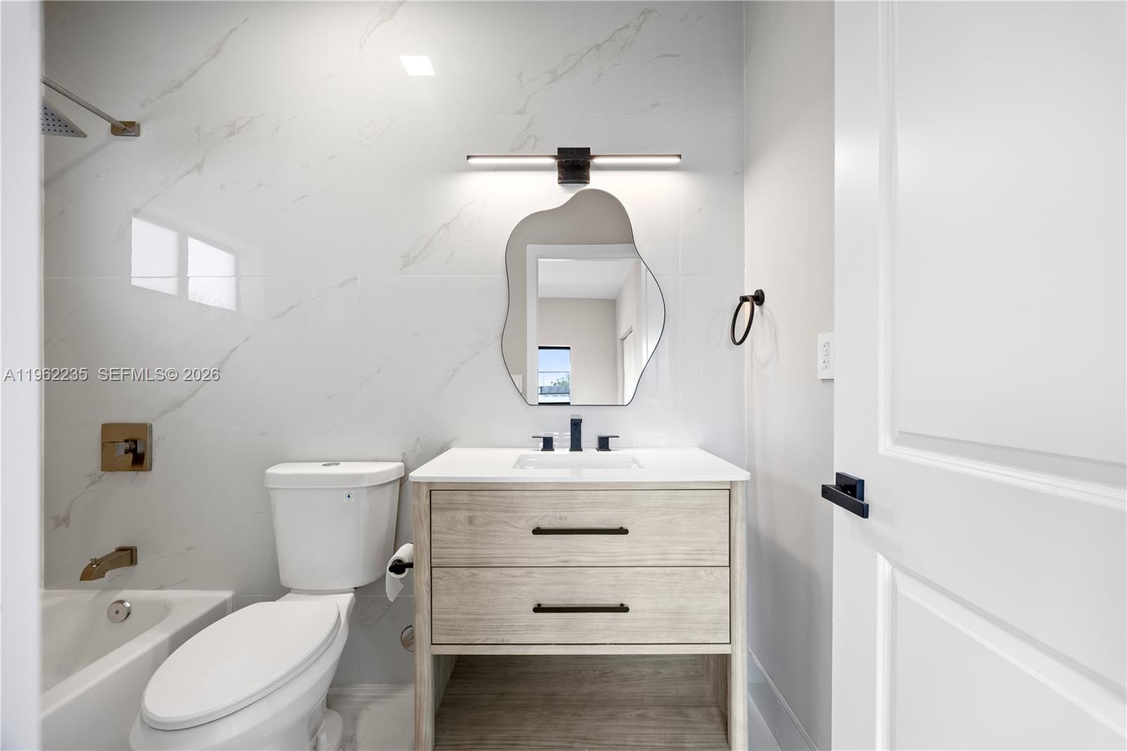 630 Northeast 166th Street, Unit 3 Miami, FL 33162 - Photo 16 of 35