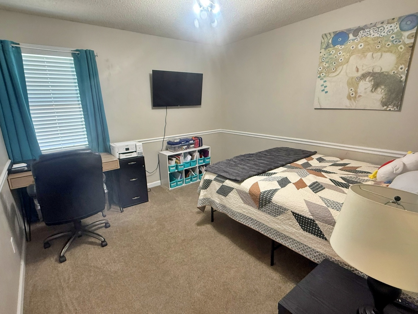 5012 Rosebud Road Metropolis, IL 62960 - Photo 36 of 44 a bedroom with a bed and a desk