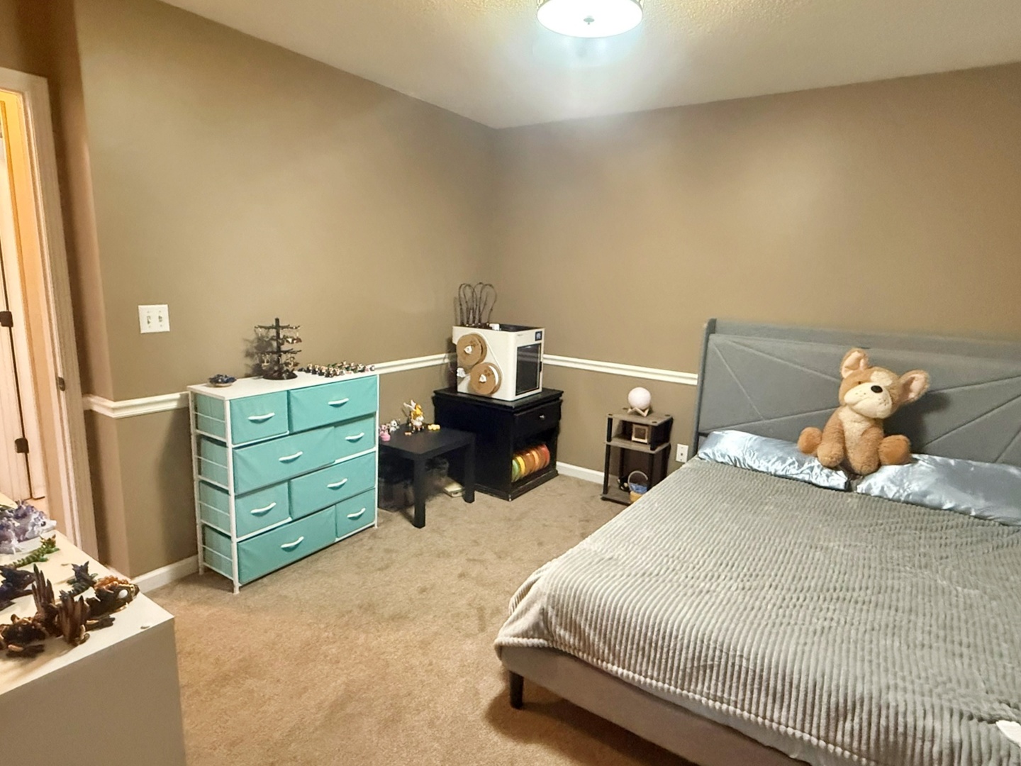 5012 Rosebud Road Metropolis, IL 62960 - Photo 39 of 44 a bedroom with a bed and a dresser