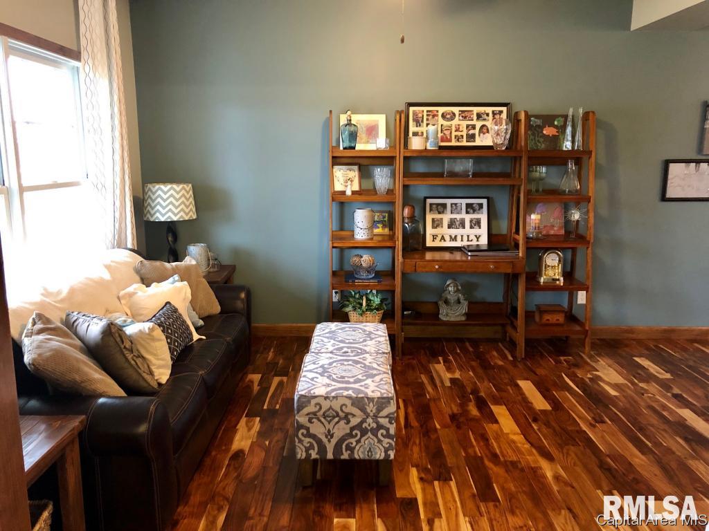 616 Burberry Lane Rochester, IL 62563 - Photo 3 of 18 Gallery Image 3