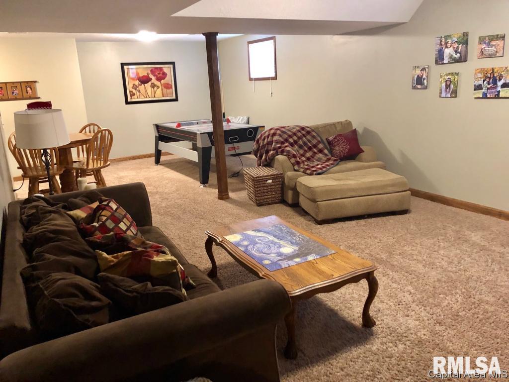 616 Burberry Lane Rochester, IL 62563 - Photo 10 of 18 Gallery Image 10