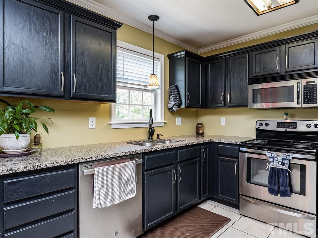 10301 Perry Ridge Court Zebulon, NC 27597 - Photo 8 of 24 Gallery Image 8