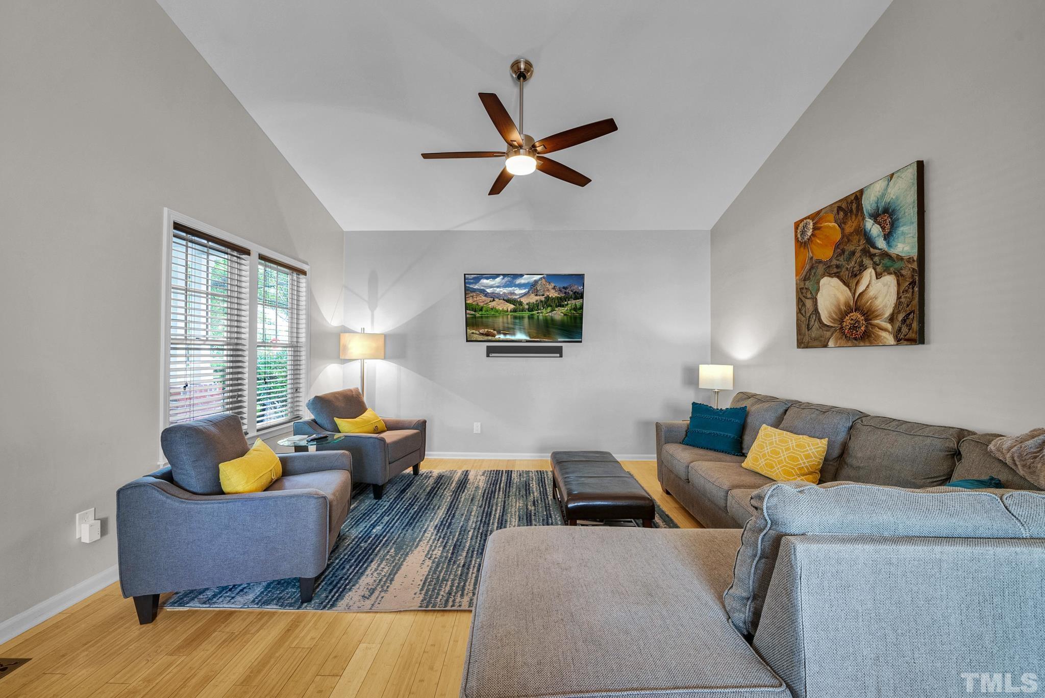 305 Cooke Street Raleigh, NC 27601 - Photo 4 of 20