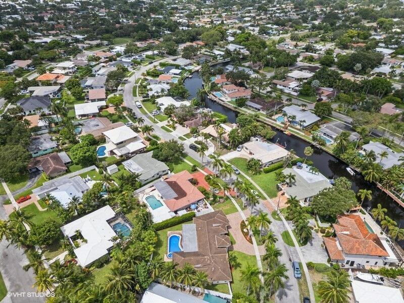 746 Southwest 2nd Street Boca Raton, FL 33486 - Photo 49 of 54 an aerial view of residential houses with outdoor space