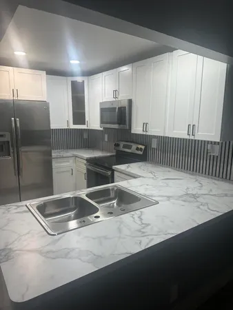 $1,900 | 207 Northwest 32nd Court, Unit 106, Pompano Beach, FL 33064