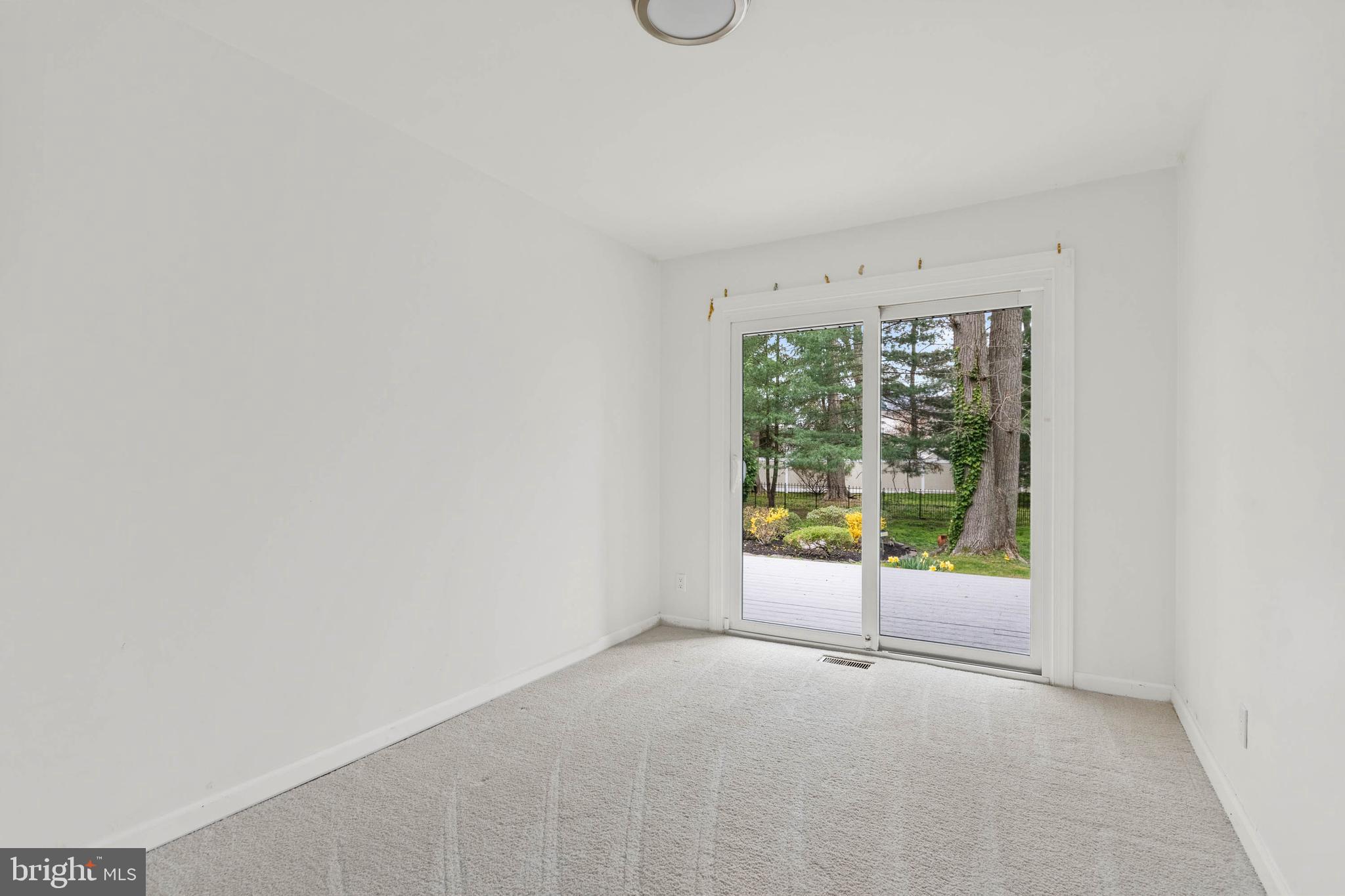 2 Wayland Road Cherry Hill, NJ 08034 - Photo 17 of 28