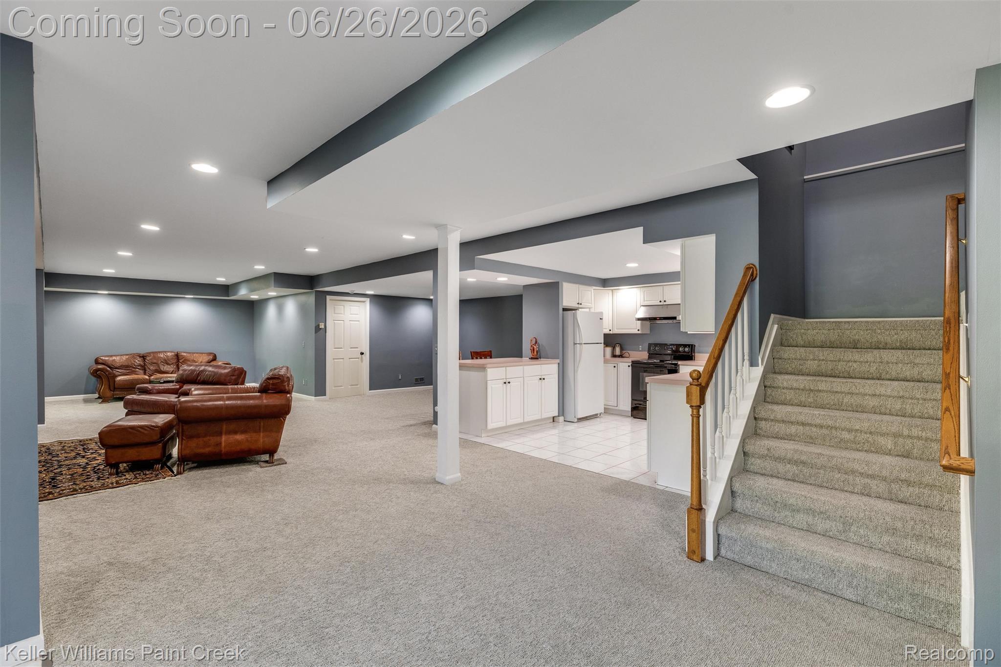 2036 Hickory Trail Drive Rochester, MI 48309 - Photo 43 of 77 09-2036 Hickory Trail Dr 0008.jpg