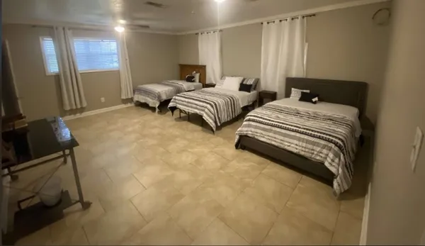 $5,000 | 303 South 17th Street, Nederland, TX 77627