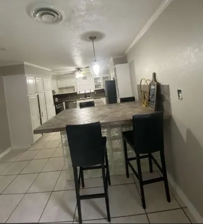 $5,000 | 303 South 17th Street, Nederland, TX 77627
