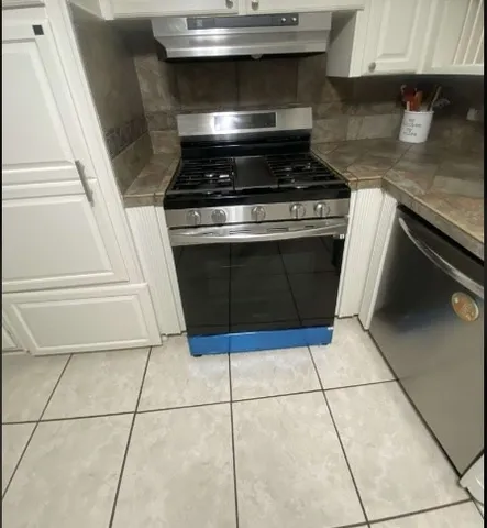 $5,000 | 303 South 17th Street, Nederland, TX 77627