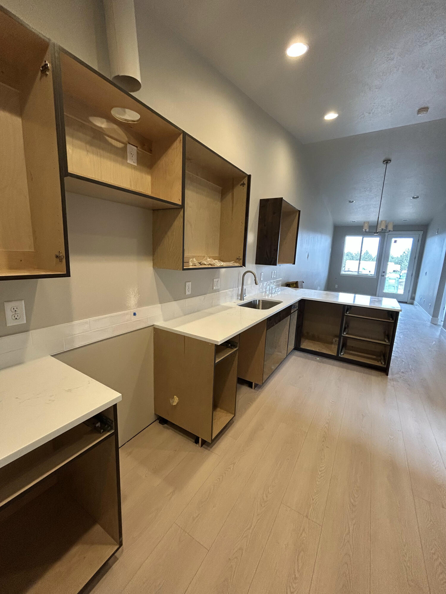 3910 Southwest 39th Street, Unit LOT 40 Redmond, OR 97756 - Photo 9 of 26 Kitchen 1