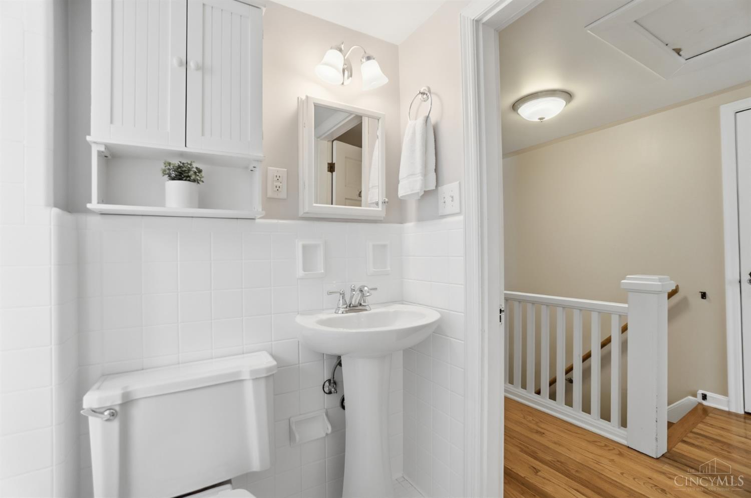 3863 Homewood Road Cincinnati, OH 45227 - Photo 27 of 44