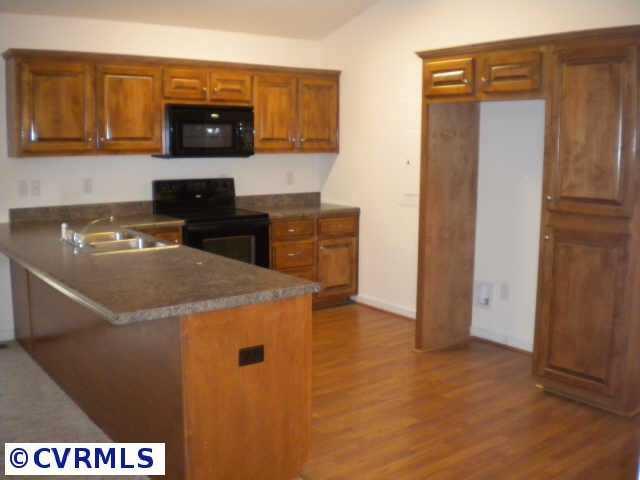 14405 Rivermont Road Chester, VA 23836 - Photo 3 of 11