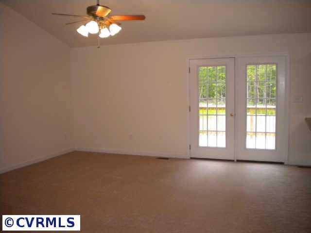 14405 Rivermont Road Chester, VA 23836 - Photo 4 of 11