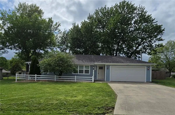 $259,900 | 203 Kristine Avenue, Clinton, MO 64735