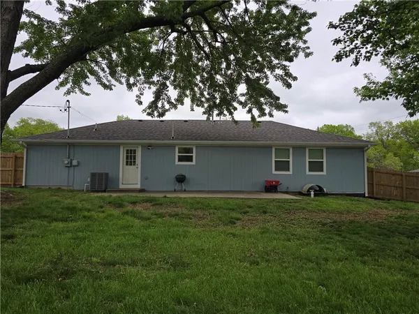 $259,900 | 203 Kristine Avenue, Clinton, MO 64735