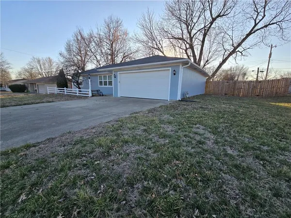 $265,000 | 203 Kristine Avenue, Clinton, MO 64735