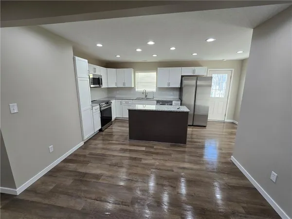 $259,900 | 203 Kristine Avenue, Clinton, MO 64735