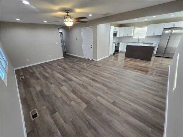 $265,000 | 203 Kristine Avenue, Clinton, MO 64735