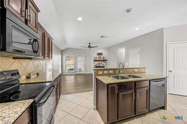 $1,600 | 2809 Camp Cooper Drive, Killeen, TX 76549