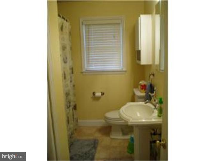 169 Harmony Road Gibbstown, NJ 08027 - Photo 6 of 16 Bathroom
