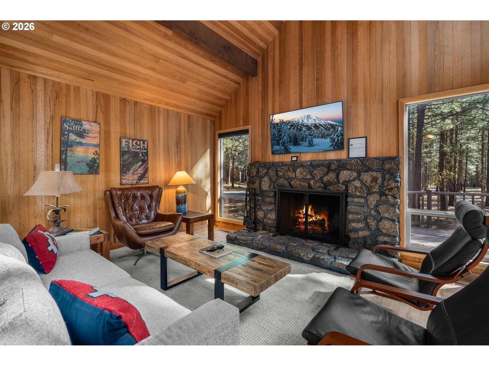 13620 Vetch Sisters, OR 97759 - Photo 4 of 33 Great Room