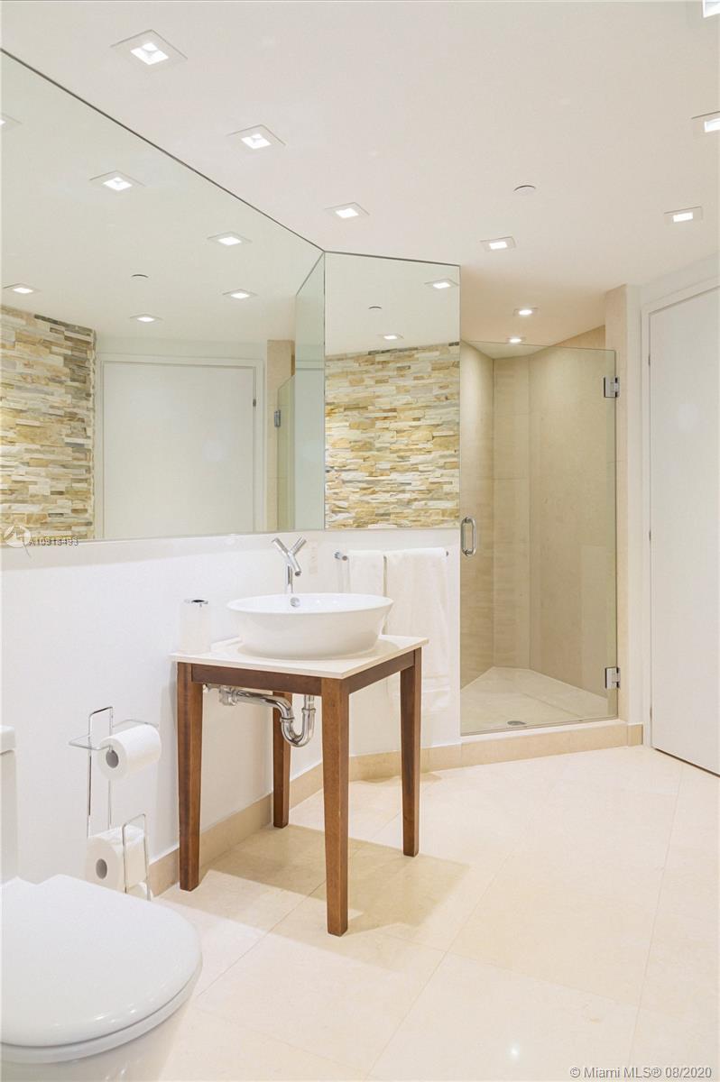 450 Alton Road, Unit 806 Miami Beach, FL 33139 - Photo 12 of 15