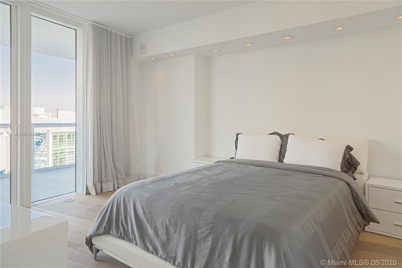 450 Alton Road, Unit 806 Miami Beach, FL 33139 - Photo 10 of 15