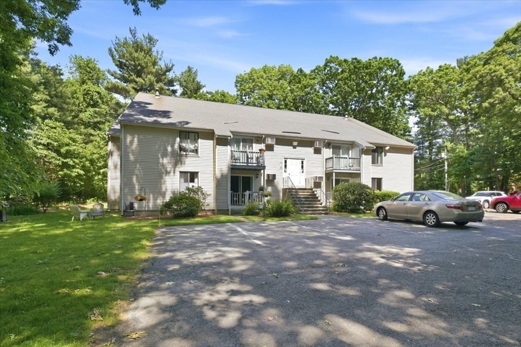 165 R Chestnut Street, Unit 2 Foxboro, MA 02035 - Photo 21 of 41