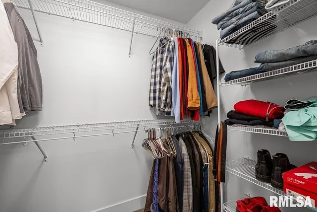 $292,500 | 3043 Shanes Way, Unit 3043, Bettendorf, IA 52722