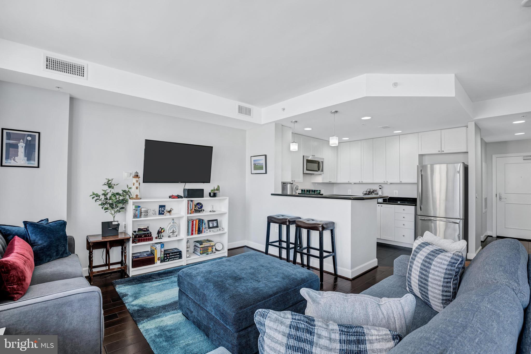 3650 South Glebe Road, Unit 444 Arlington, VA 22202 - Photo 12 of 61 Stunning Hardwood Floors