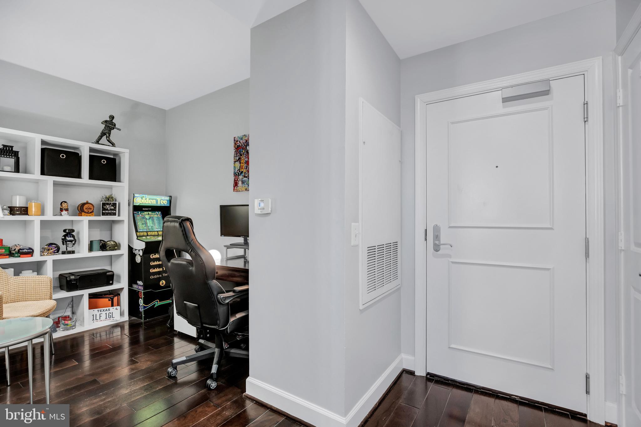 3650 South Glebe Road, Unit 444 Arlington, VA 22202 - Photo 13 of 61 Den Space off Entry Way