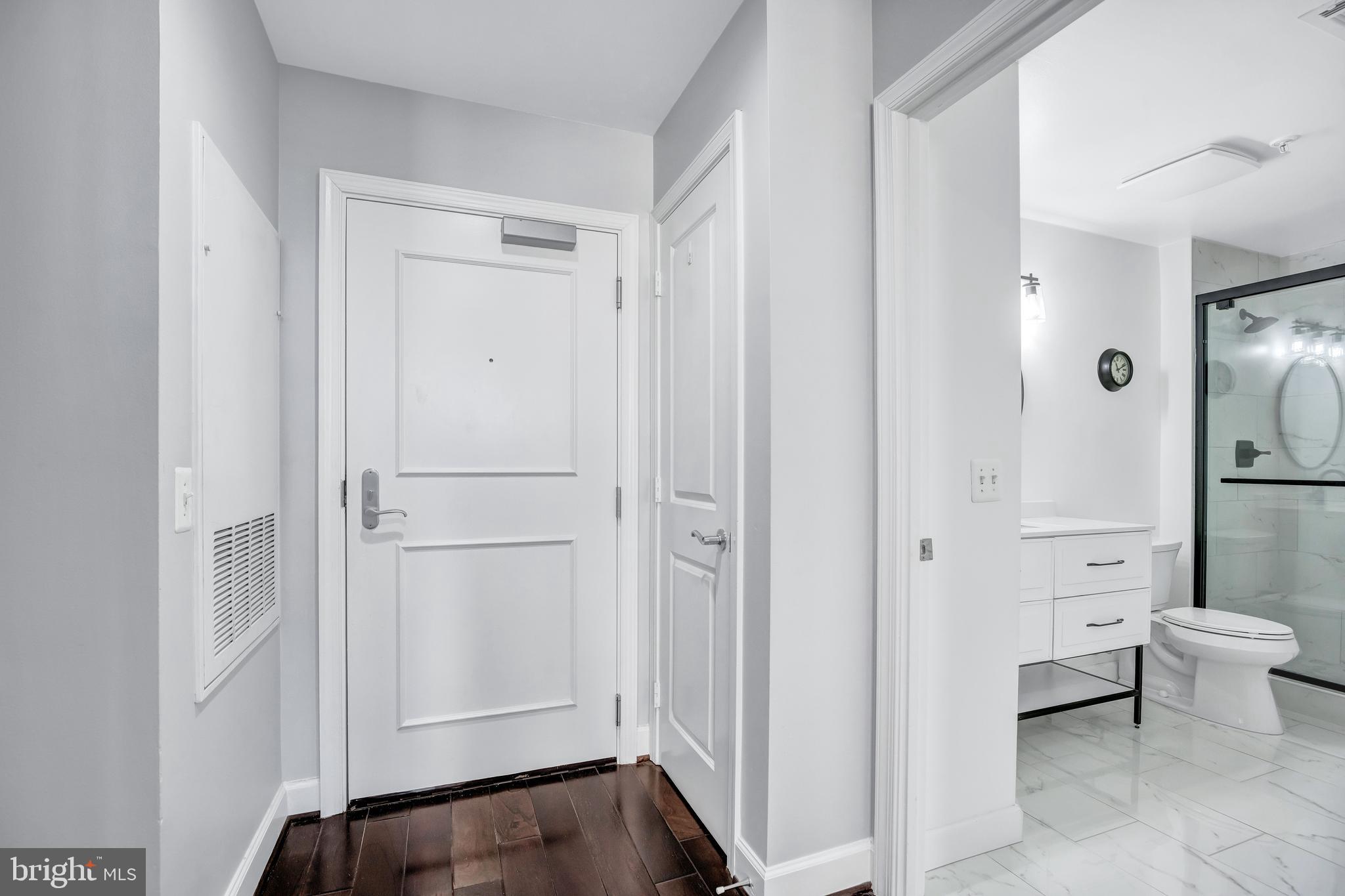 3650 South Glebe Road, Unit 444 Arlington, VA 22202 - Photo 2 of 61 Entry Way with Hall Closet