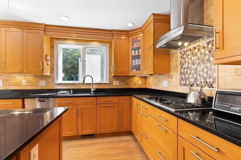 49 Hunt Road Sudbury, MA 01776 - Photo 18 of 40 Gallery Image 18