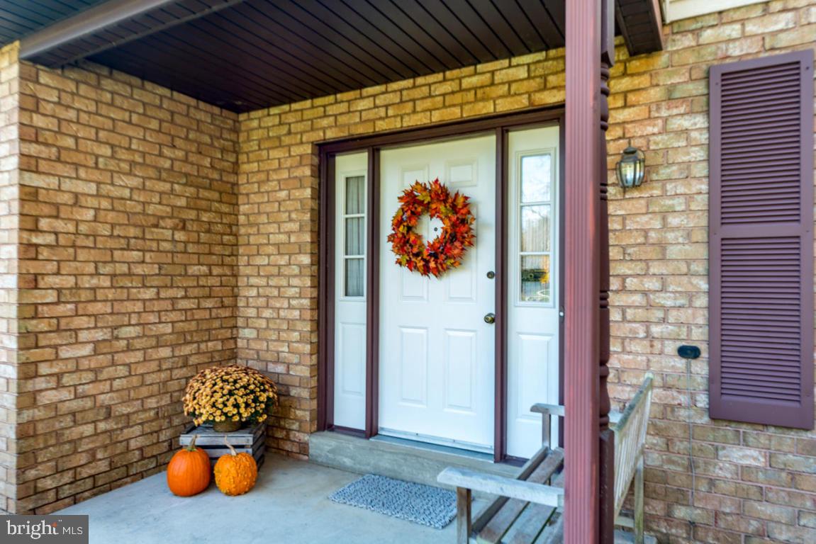 101 St Thomas Road Lancaster, PA 17601 - Photo 2 of 28
