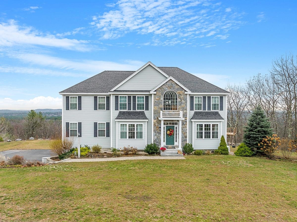 45 Ryan Farm Road Windham, NH 03087 - Photo 1 of 40