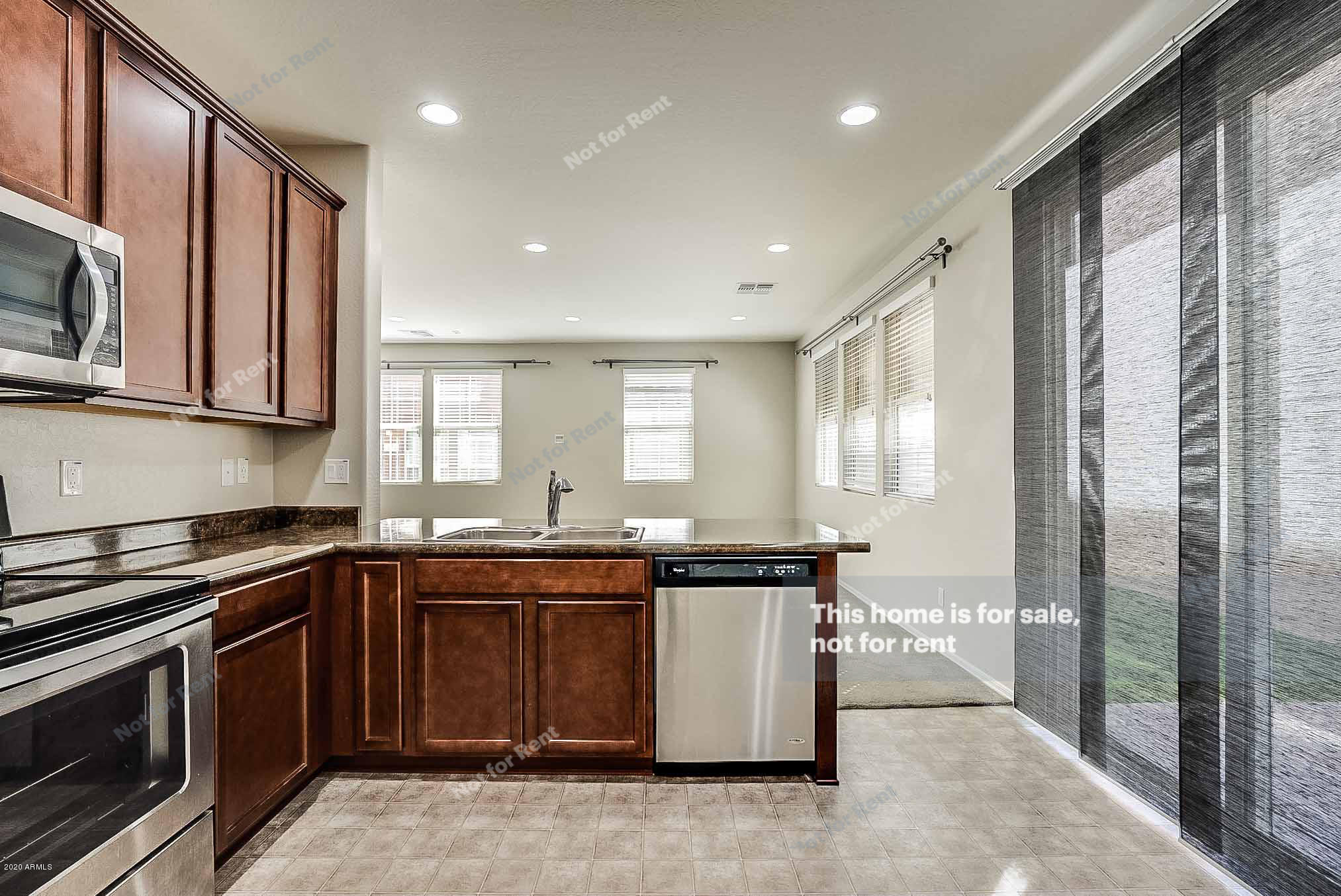 488 North Ranger Trail Gilbert, AZ 85234 - Photo 8 of 23 photo_08