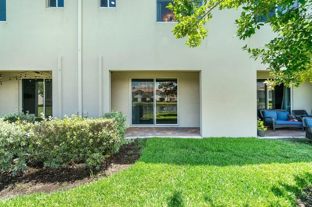 $400,000 | 1198 Paisley Court, Lake Worth Beach, FL 33461