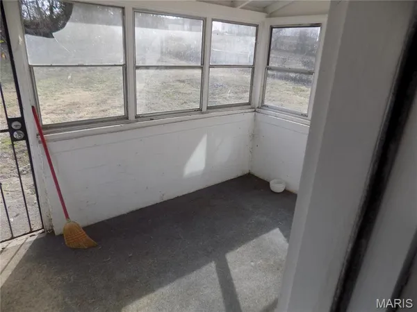 $120,000 | 8706 Kendale Drive, Bel-Ridge, MO 63121