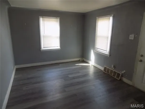 $120,000 | 8706 Kendale Drive, Bel-Ridge, MO 63121
