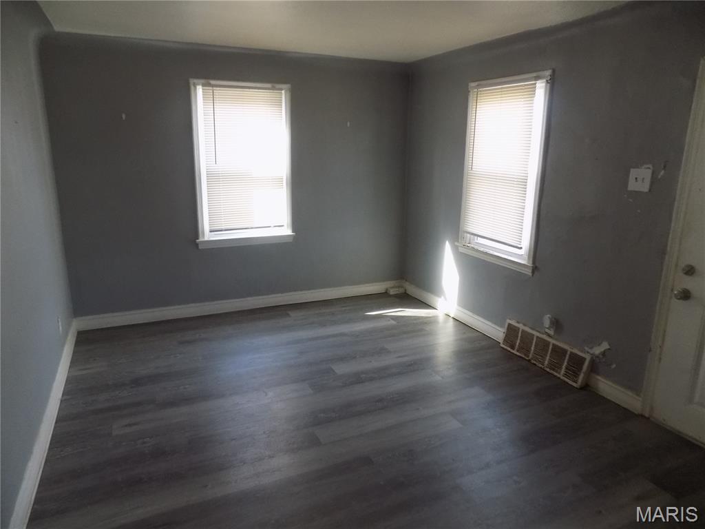 8706 Kendale Drive Bel-Ridge, MO 63121 - Photo 7 of 19