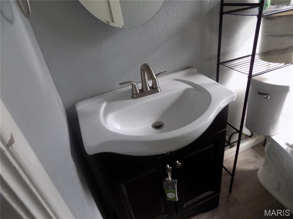 8706 Kendale Drive Bel-Ridge, MO 63121 - Photo 8 of 19