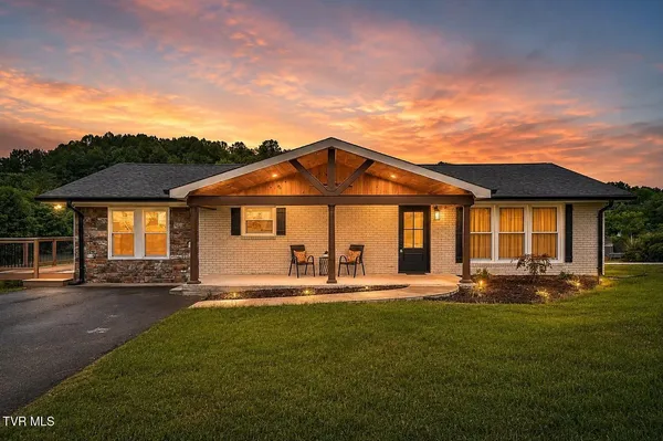 $359,900 | 710 Rock Springs Drive, Kingsport, TN 37664