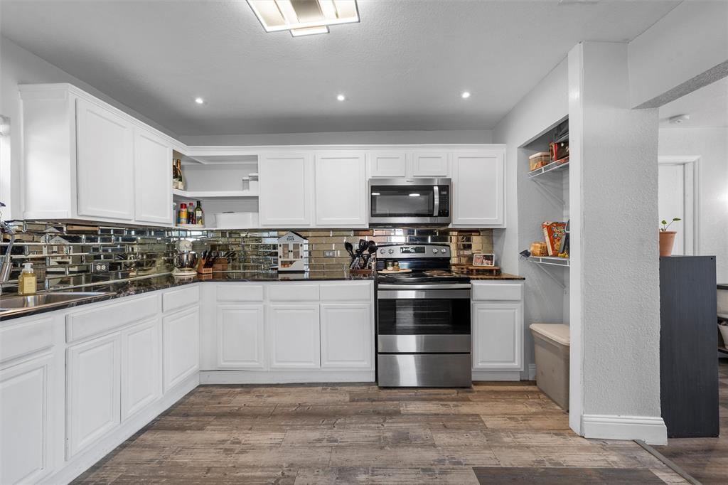 1130 Kellum Street Waco, TX 76704 - Photo 2 of 15