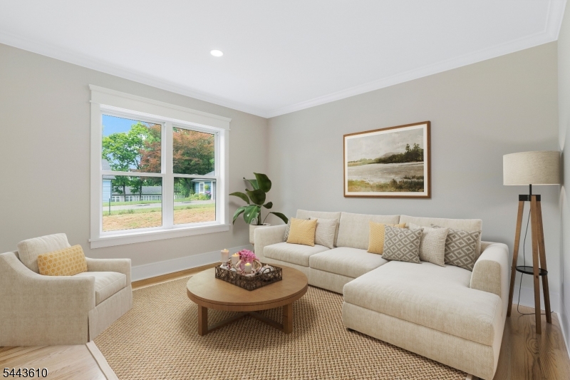 752 Valley Road Gillette, NJ 07933 - Photo 5 of 50