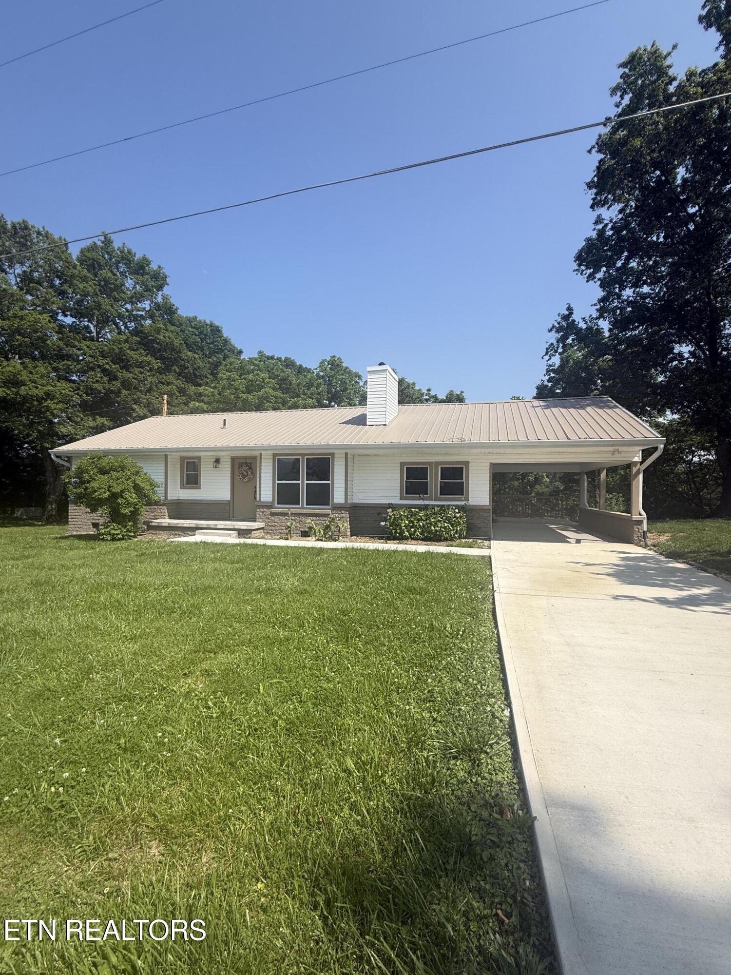 1184 Davis Chapel Road La Follette, TN 37766 - Photo 5 of 45 IMG_0874