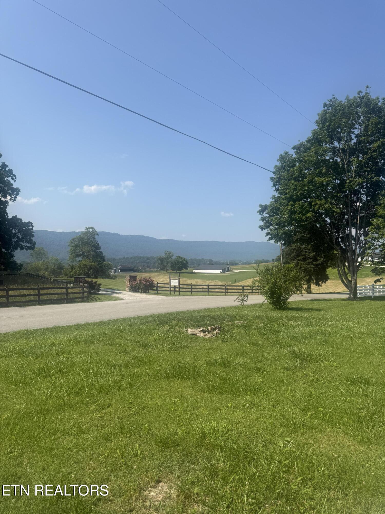 1184 Davis Chapel Road La Follette, TN 37766 - Photo 9 of 45 IMG_0883